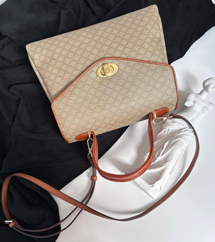 CELINE Beige Monogram Turnlock “Yuanbao” Bag｜Classic Shape × Effortless Versatility 🥨✨
