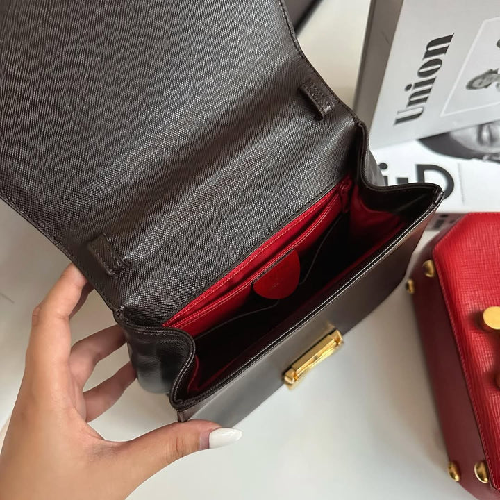 CELINE Triomphe “Big Bone” Handbag 凱旋門大骨頭手提包 🖤｜Rare Vintage Collector’s Piece
