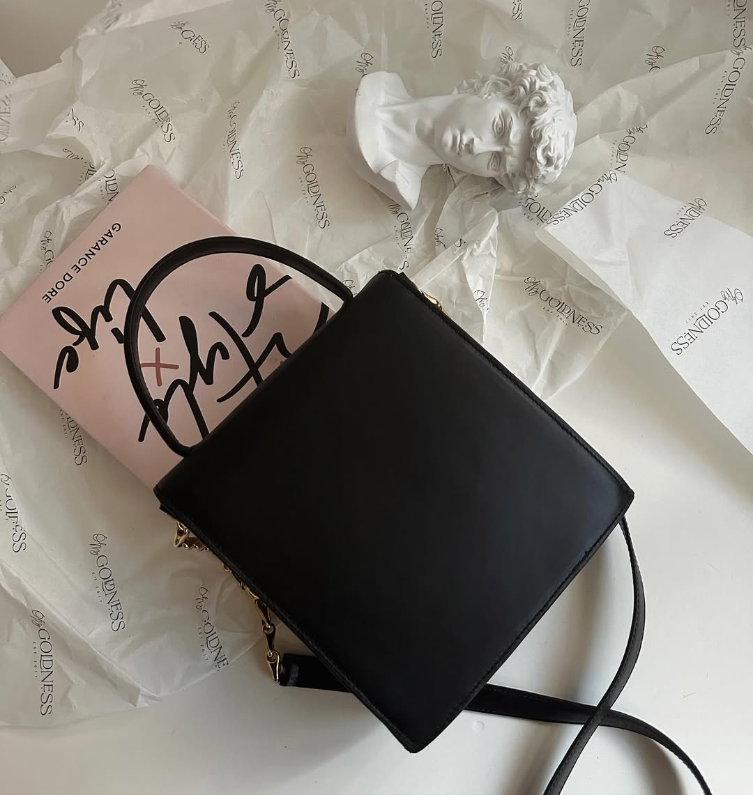 CELINE Black Fishbone Chain Mini Kelly Bag｜Rare Vintage Sophistication ✨🖤