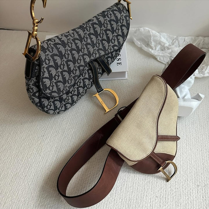 DIOR Mini Saddle Bag（Canvas × Brown Leather Trim）｜Vintage Charm × Versatile Edge 🐴🤎