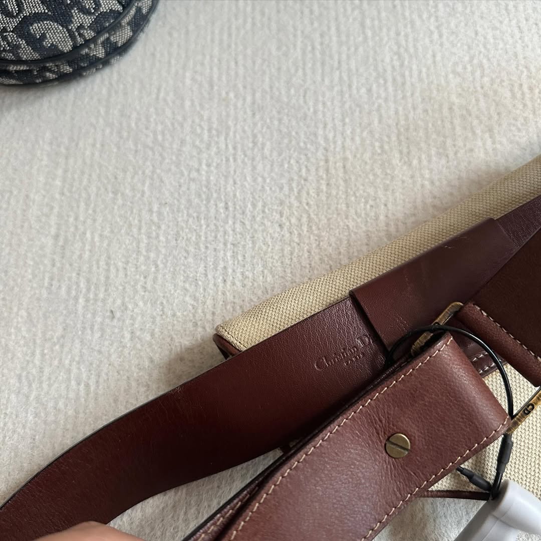 DIOR Mini Saddle Bag（Canvas × Brown Leather Trim）｜Vintage Charm × Versatile Edge 🐴🤎