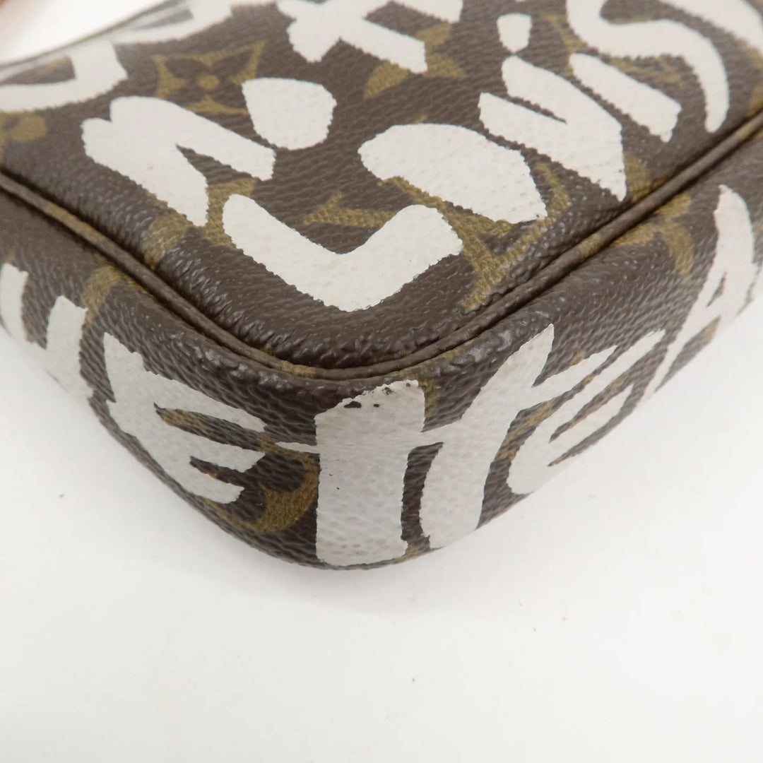 Louis Vuitton Monogram Graffiti Pochette Accessoires M92192