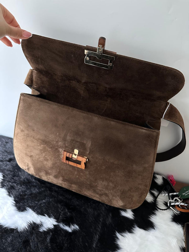 Ferragamo Wooden Gancini Hobo 🤎🪵｜Olive Brown Suede・Rare Walnut Buckle・Vintage Dream