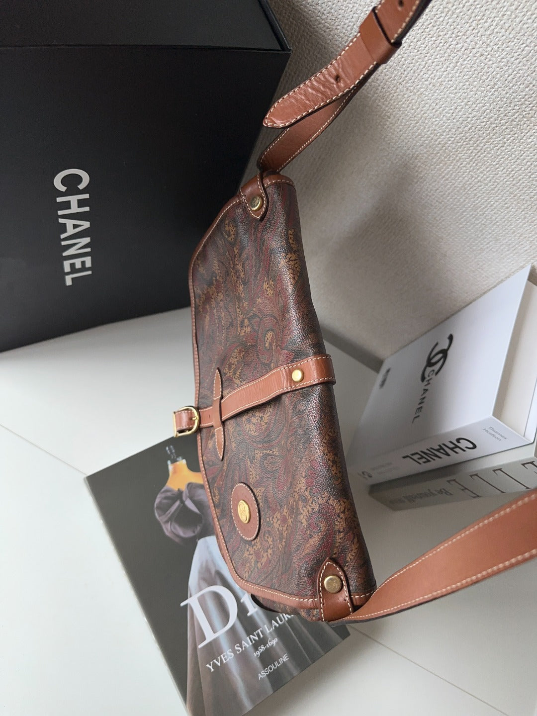 VALENTINO Twin-Compartment Saddle Bag 🐻 Ultra Rare Double-Sided Stunner