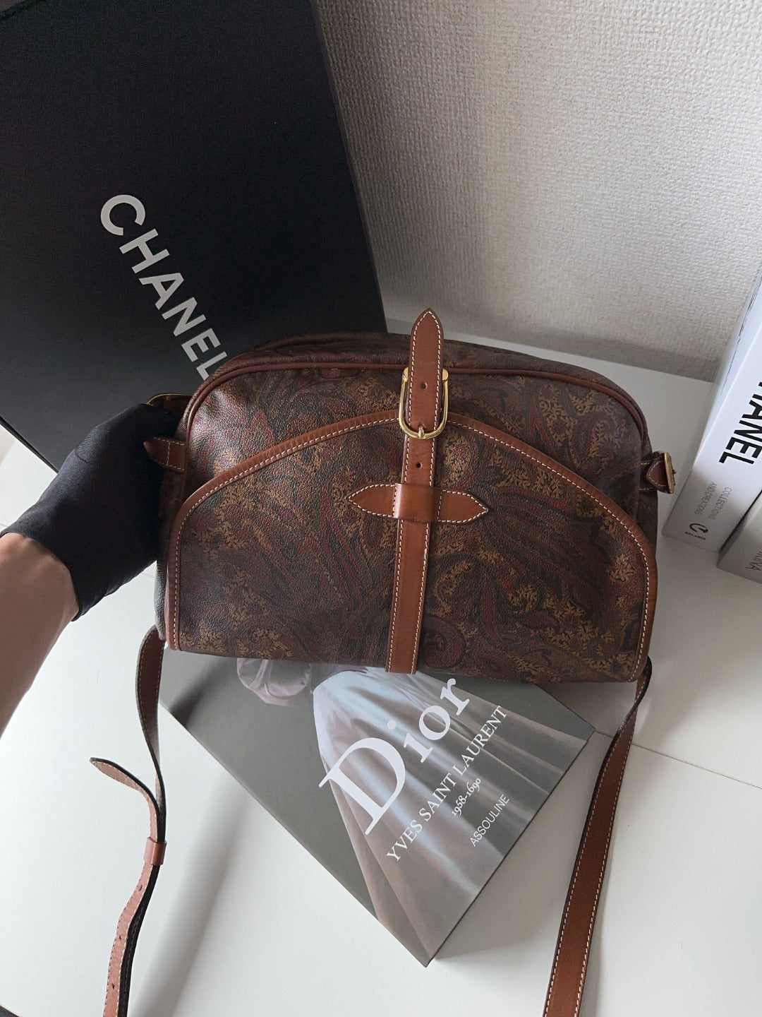 VALENTINO Twin-Compartment Saddle Bag 🐻 Ultra Rare Double-Sided Stunner
