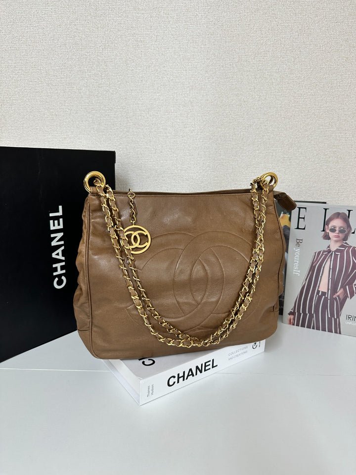 Chanel “Cocoa Milk” Shoulder Bag 🍫🥛 | Soft Lambskin Luxury for Every Day