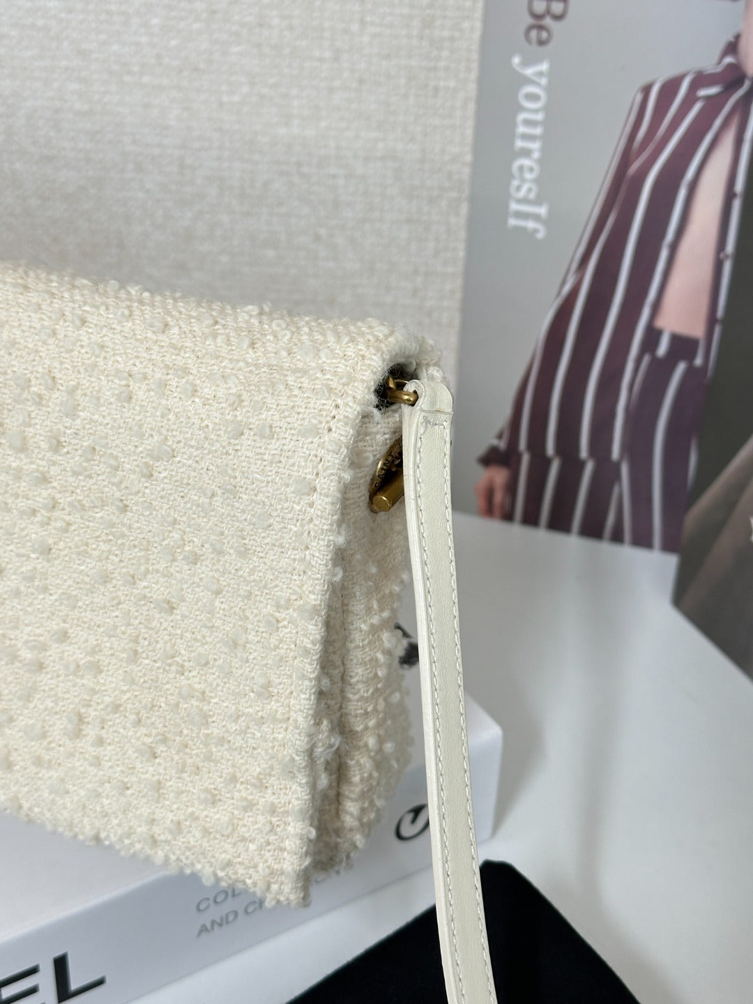 Yves Saint Laurent Tweed Tassel Shoulder Bag ✨