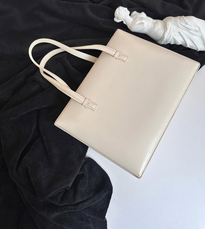 LOEWE Museum Tote in Ivory｜Rare Ivory Color × Minimalist Everyday Elegance 🐼