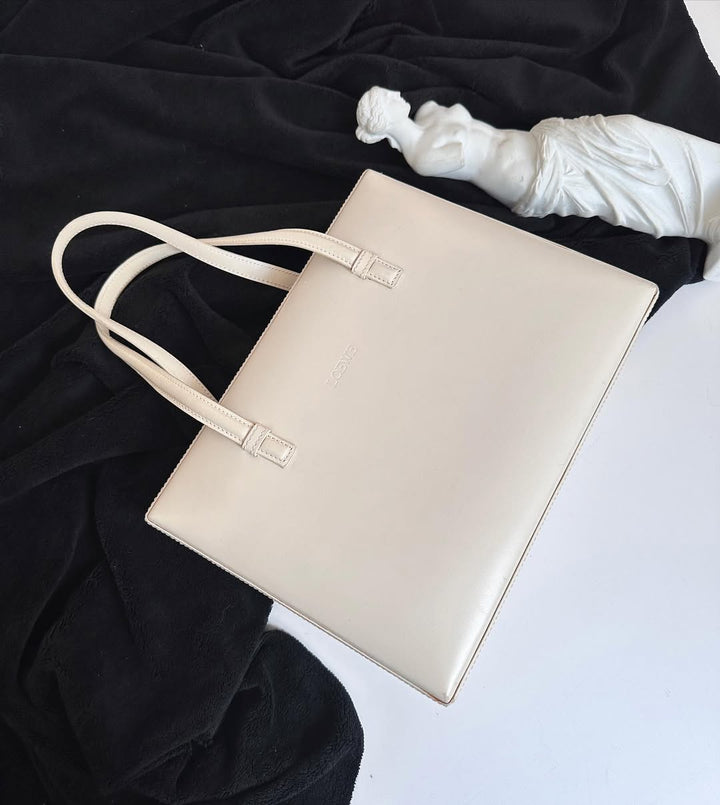 LOEWE Museum Tote in Ivory｜Rare Ivory Color × Minimalist Everyday Elegance 🐼