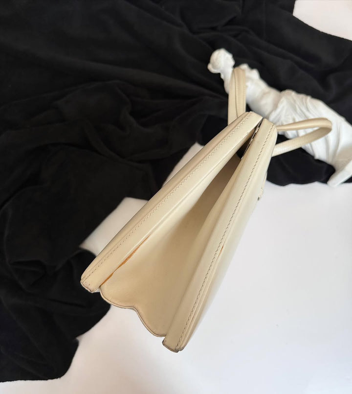 LOEWE Museum Tote in Ivory｜Rare Ivory Color × Minimalist Everyday Elegance 🐼