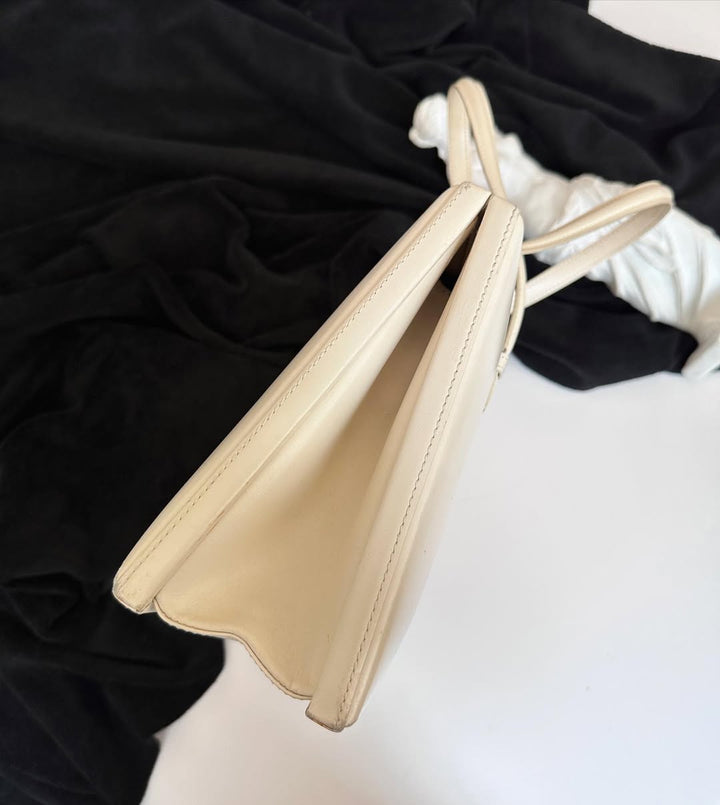 LOEWE Museum Tote in Ivory｜Rare Ivory Color × Minimalist Everyday Elegance 🐼