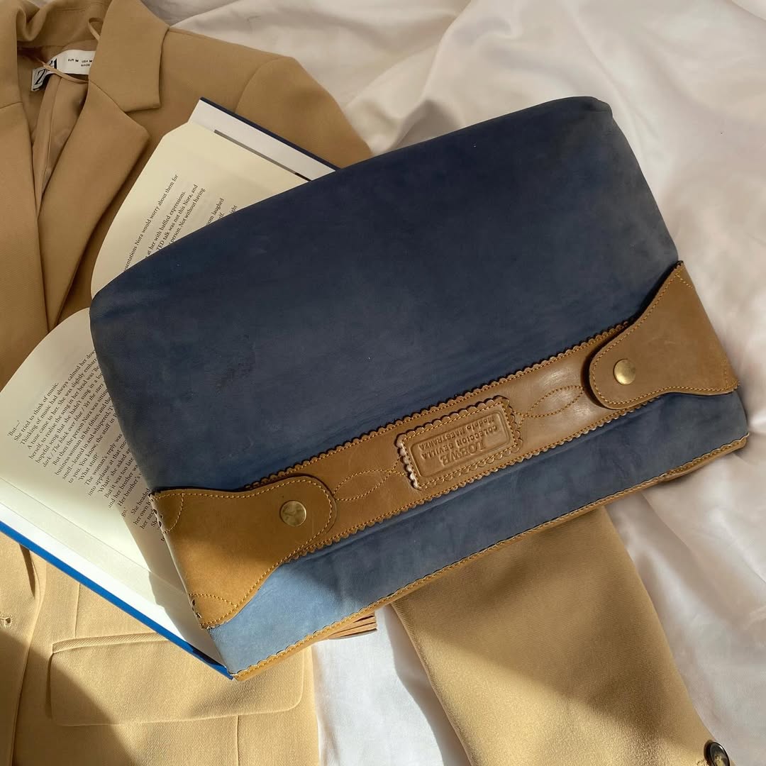 LOEWE Blue & Tan Hunting Series Clutch｜Rare Vintage with Cutout Logo & Tassel Accent 🌾✨ Bohemian-Chic Collectible