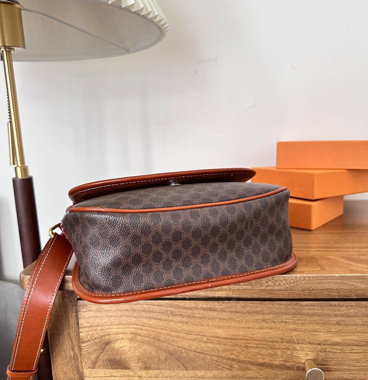 CELINE Monogram “Planet” Crossbody/Shoulder Bag｜Rare Monogram × Spacious Everyday Luxury ✨