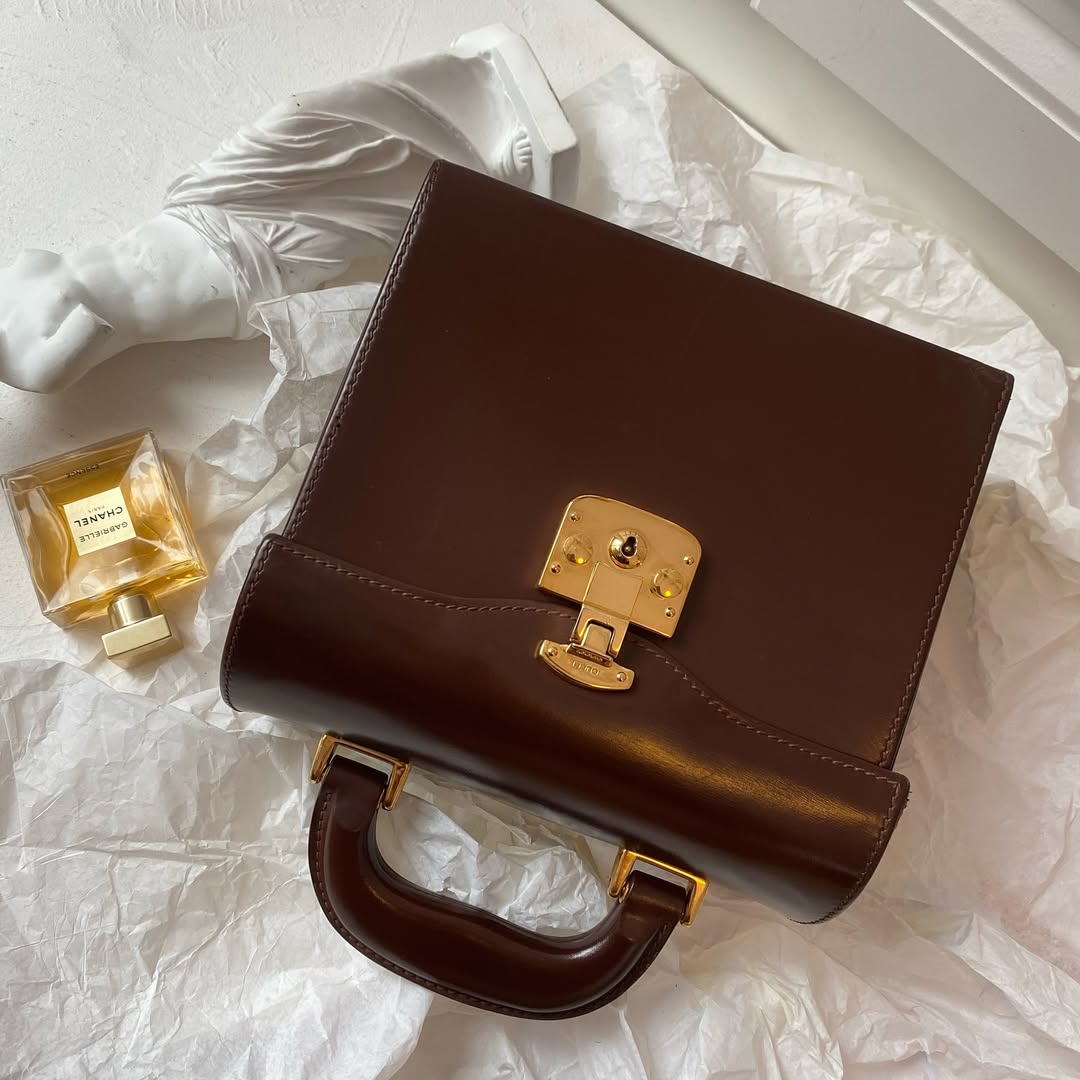GUCCI Chocolate Padlock Treasure Box｜Chic Box Silhouette × Elegant Versatility 🍫