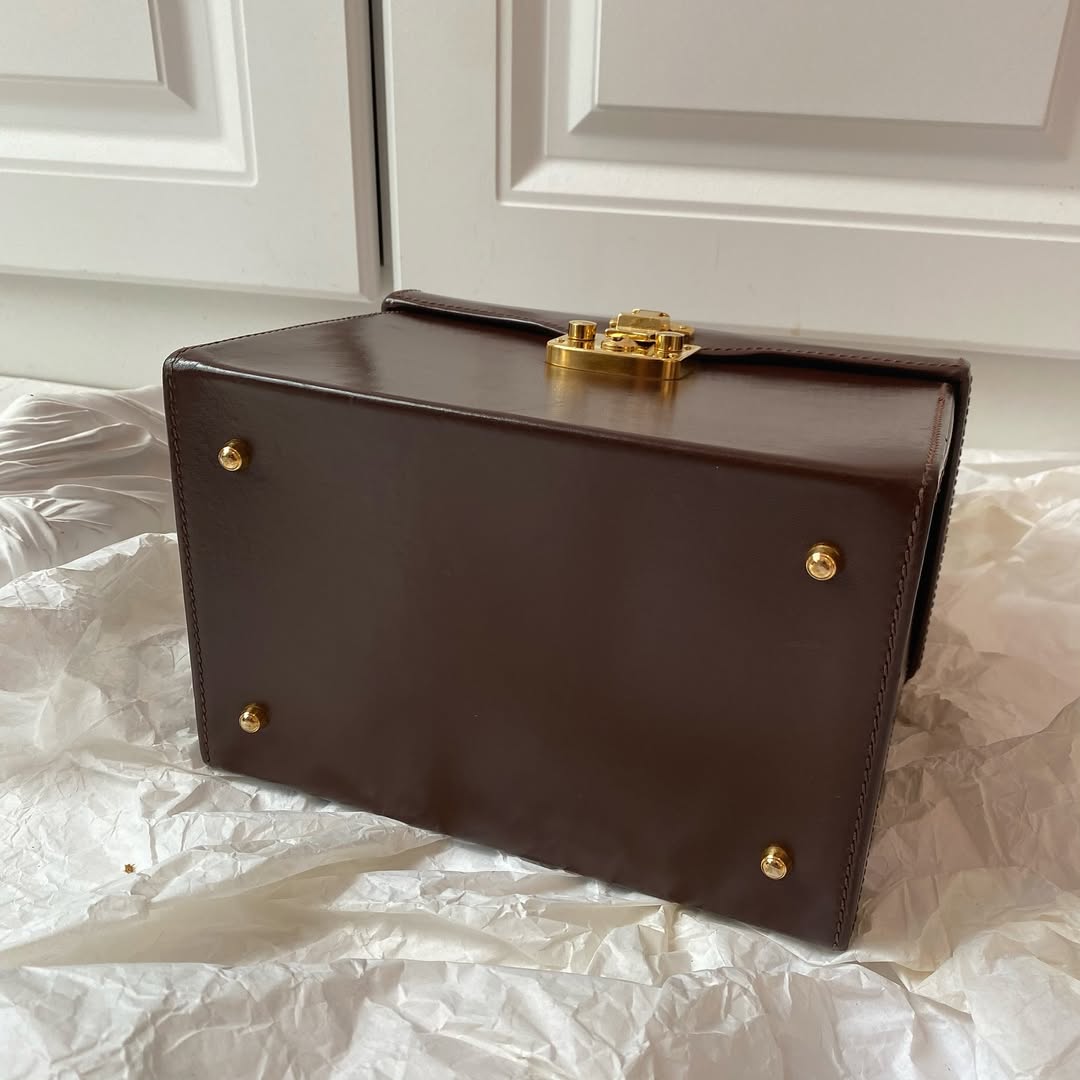 GUCCI Chocolate Padlock Treasure Box｜Chic Box Silhouette × Elegant Versatility 🍫