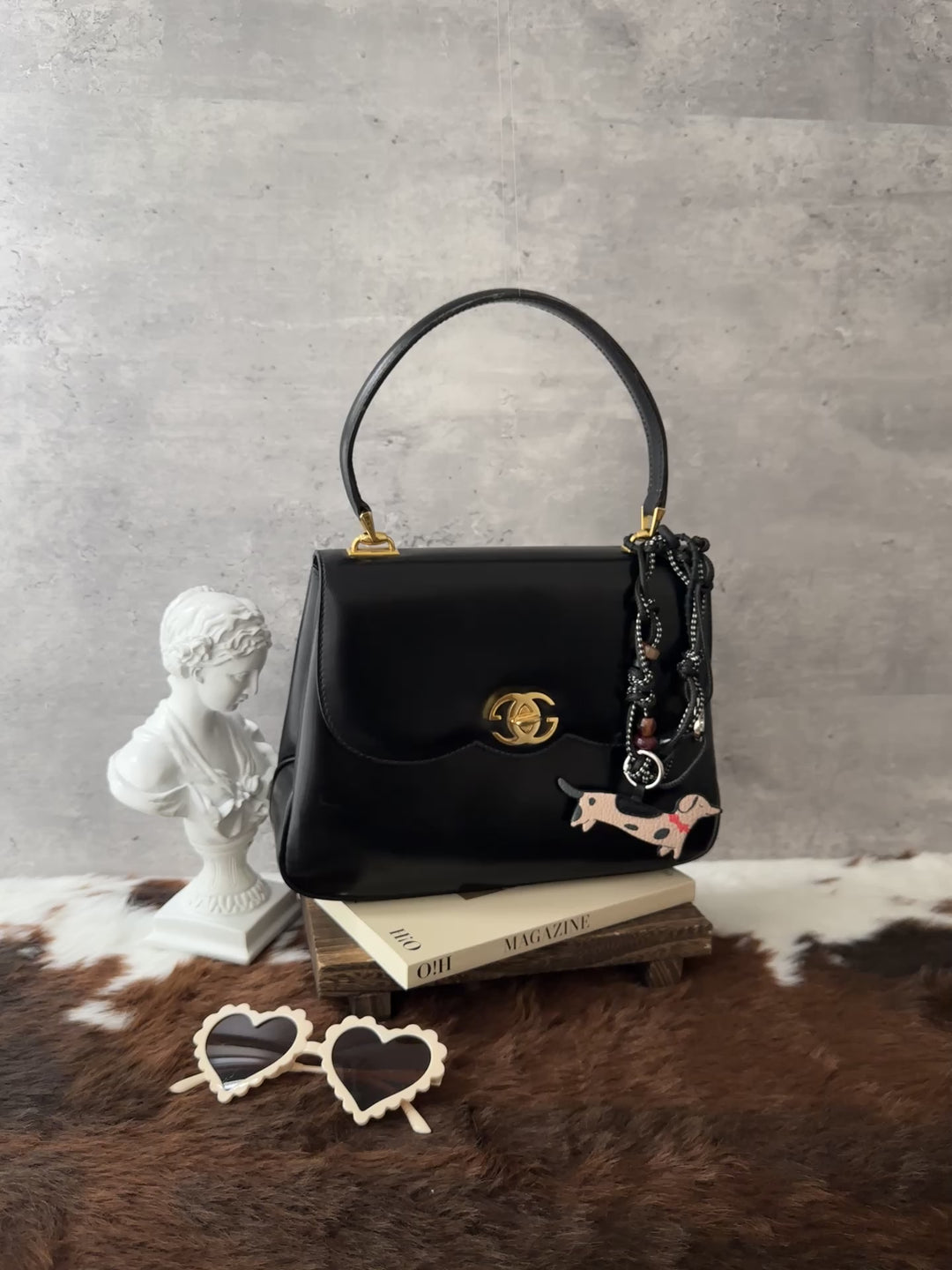 Gucci Top Handle Bag 🖤｜Curved Flap × Gold Turn Lock × Elegant Vintage Structure