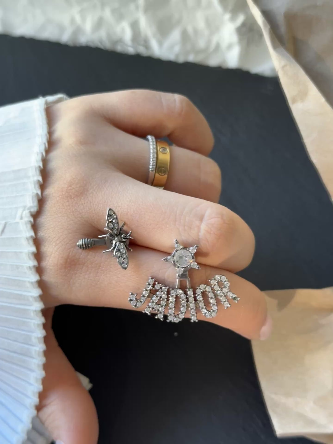 DIOR “J’ADIOR” Mismatched Bee & Star Crystal Earrings ✨｜Playful Sweet-Edge Style