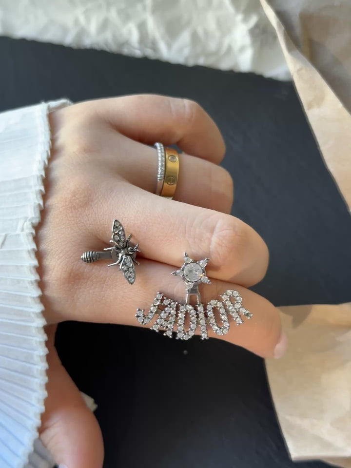 DIOR “J’ADIOR” Mismatched Bee & Star Crystal Earrings ✨｜Playful Sweet-Edge Style