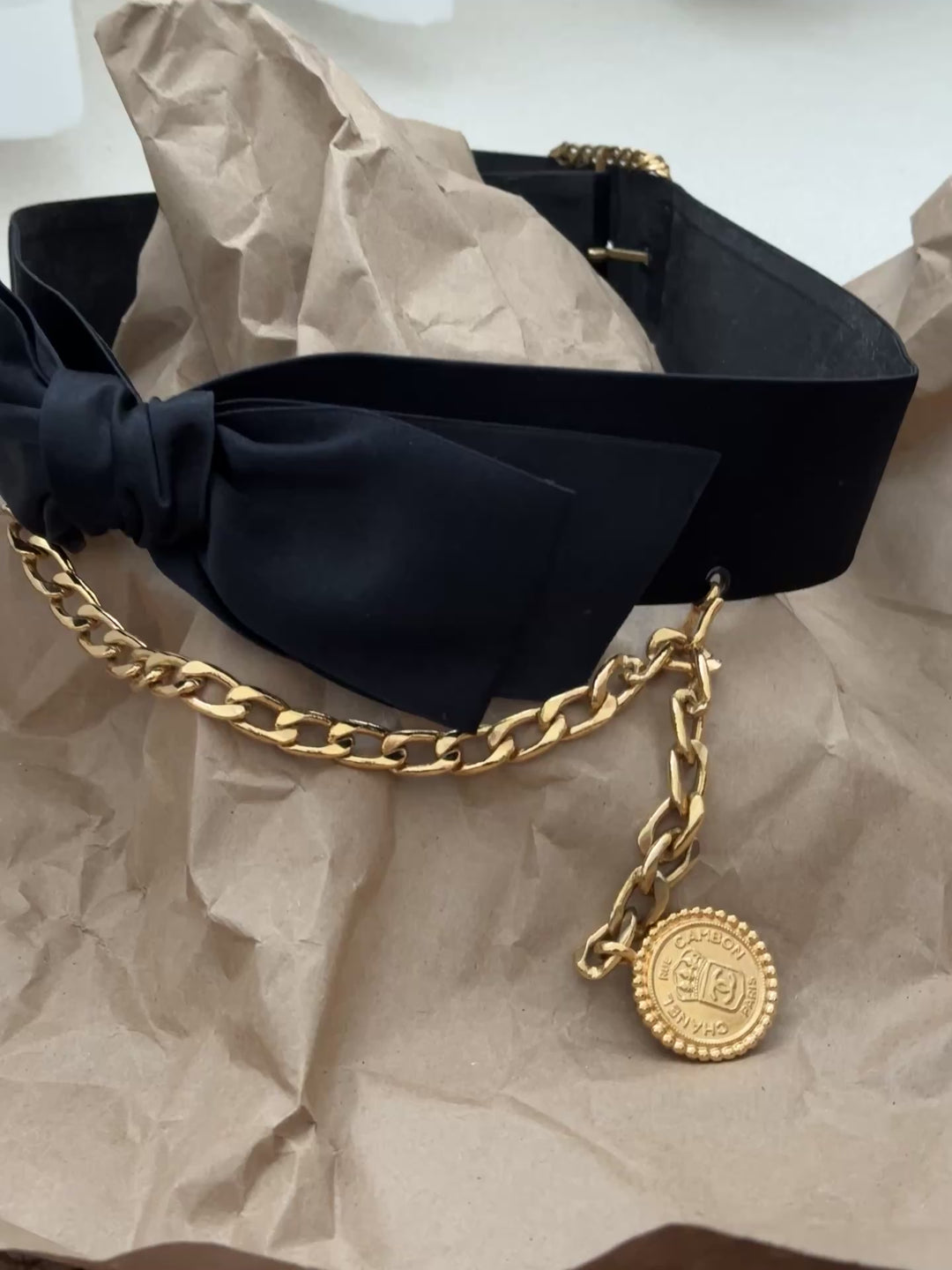 Chanel Ribbon Bow CC Chain Belt 🎀✨ Rare & Collectible