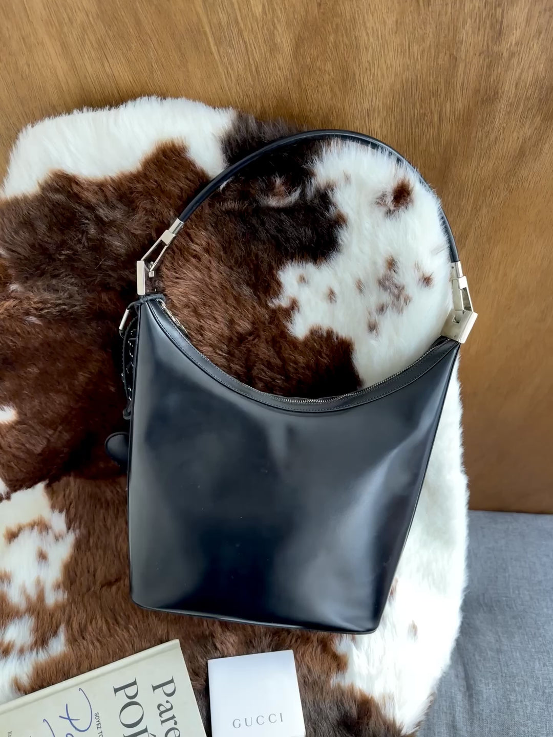 Gucci Box Leather Hobo Bag 🖤｜Minimalist Design × Detachable Handle × Crossbody Versatility