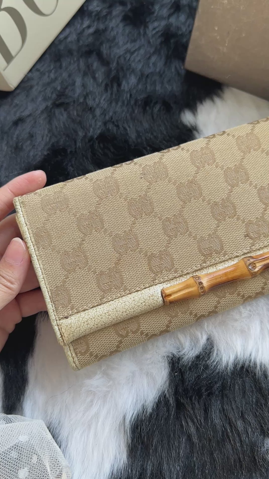 Gucci Bamboo GG Canvas Long Wallet 🤎｜Signature Monogram × Bamboo Detail × Spacious Interior