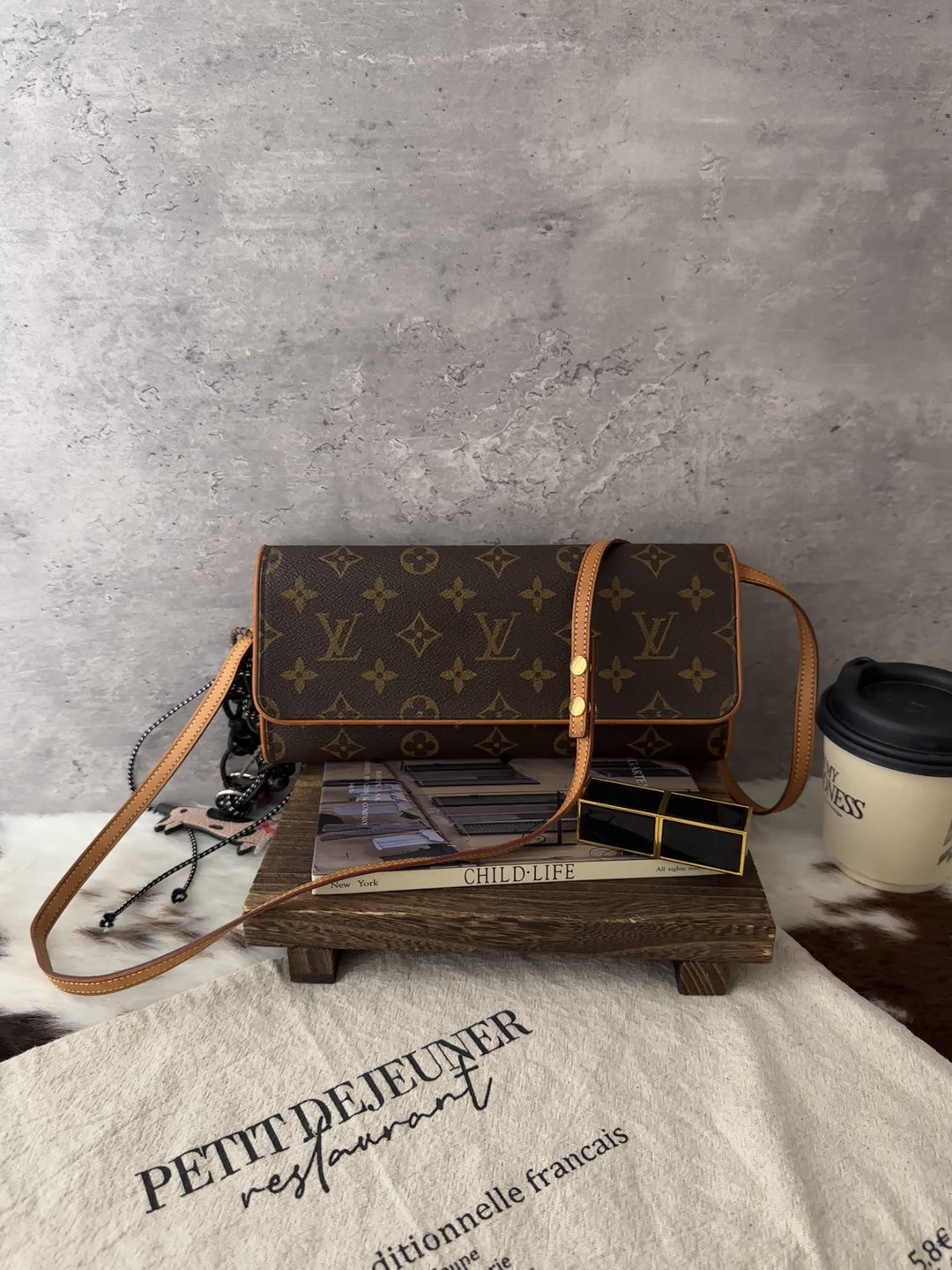 Louis Vuitton Monogram Baguette Crossbody Bag 🥖｜Classic Monogram｜Suede Interior｜Underarm Ready