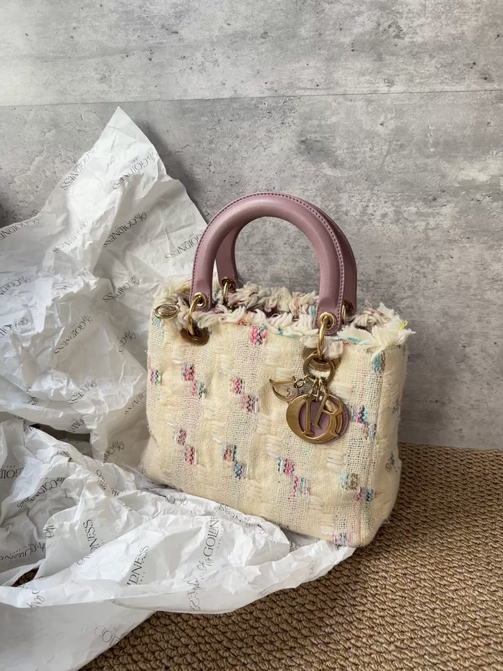 Dior Lady Dior Tweed Cannage Tote with Lilac Leather Handles 🌸｜Unique Textured Fabric & Feminine Charm