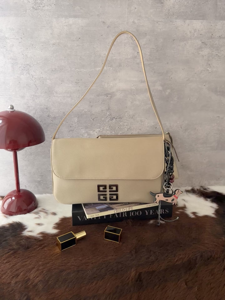 Givenchy Mini Baguette Shoulder Bag 🤎｜4G Logo｜Red Suede Interior｜Mini Pouch