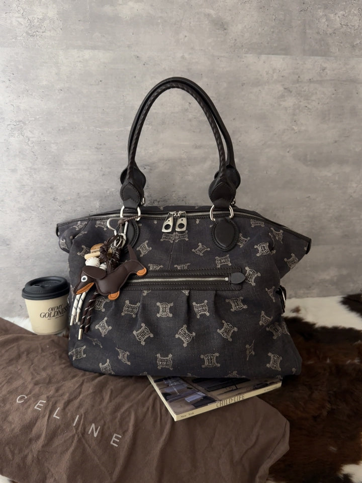 Celine Vintage Monogram Denim Tote Bag 🤎｜Oversized Silhouette × Retro Monogram × Laptop-Friendly Capacity