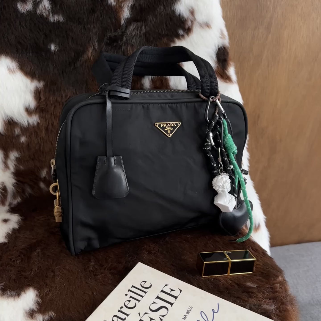 PRADA Nylon Small Tote Bag 🖤｜Black & Gold Details × Lightweight Nylon × Everyday Versatility