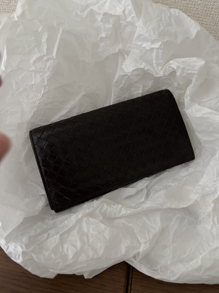 Bottega Veneta Intrecciato Lambskin Long Wallet 🤎｜Woven Leather × Slim Profile × Everyday Classic
