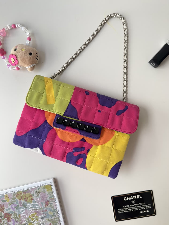 Chanel Multicolor Quilted Chain Flap Bag 💜💚｜Keyboard Logo Detail・Artistic Patchwork・Playful Mini Size