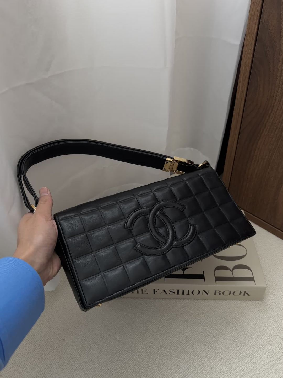 Chanel Chocolate Bar Baguette🖤 | Jannie’s Favorite Iconic Piece🍫✨