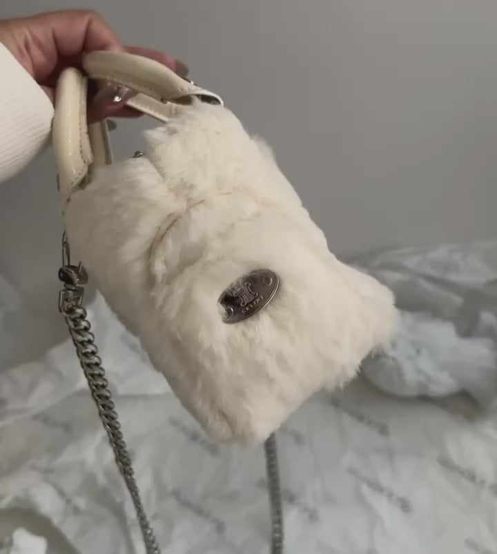 CELINE White Shearling Mini Top Handle Bag（20cm）｜Cozy Luxe in a Collectible Size 🦙✨