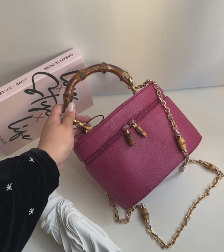 GUCCI Bamboo Dray Rose Pigskin Vanity Case｜Vintage Charm × Functional Elegance 🌸