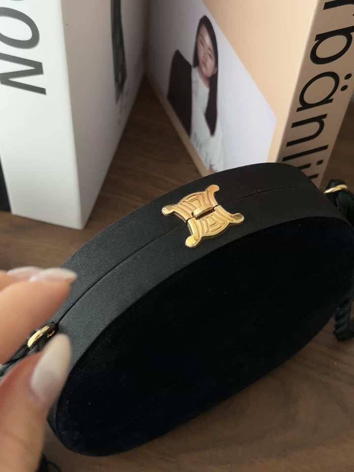 CELINE Vintage Velvet Round Tassel Bag（Black × Gold）｜Collector’s Gem 🖤✨