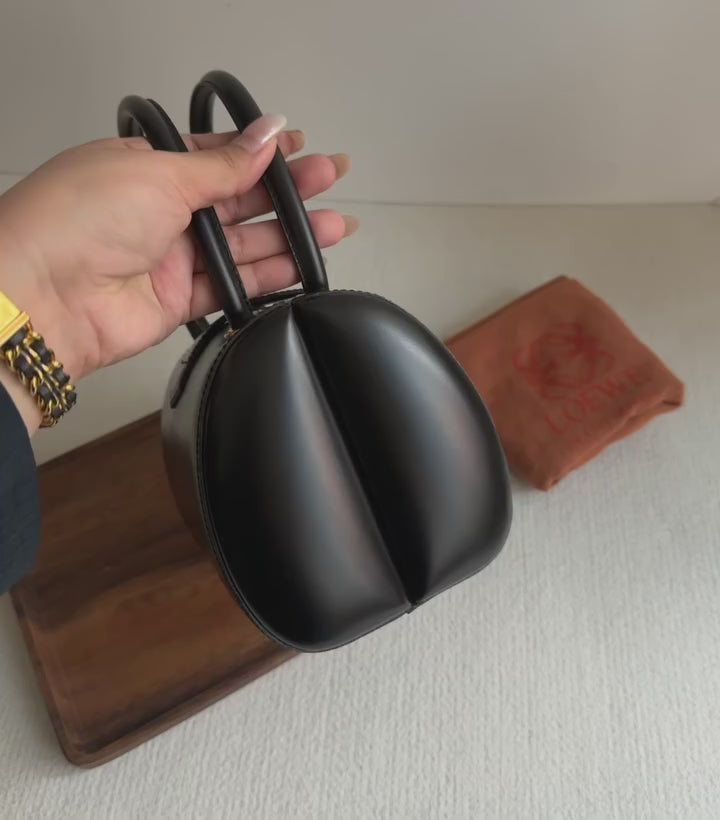 LOEWE Black Rare Egg Cylinder Bag｜Structured Box Calf with Gold Hardware 🖤 Timeless Collector’s Piece