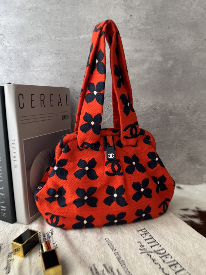 CHANEL Floral Tote ❤️🌼｜Red × Black CC