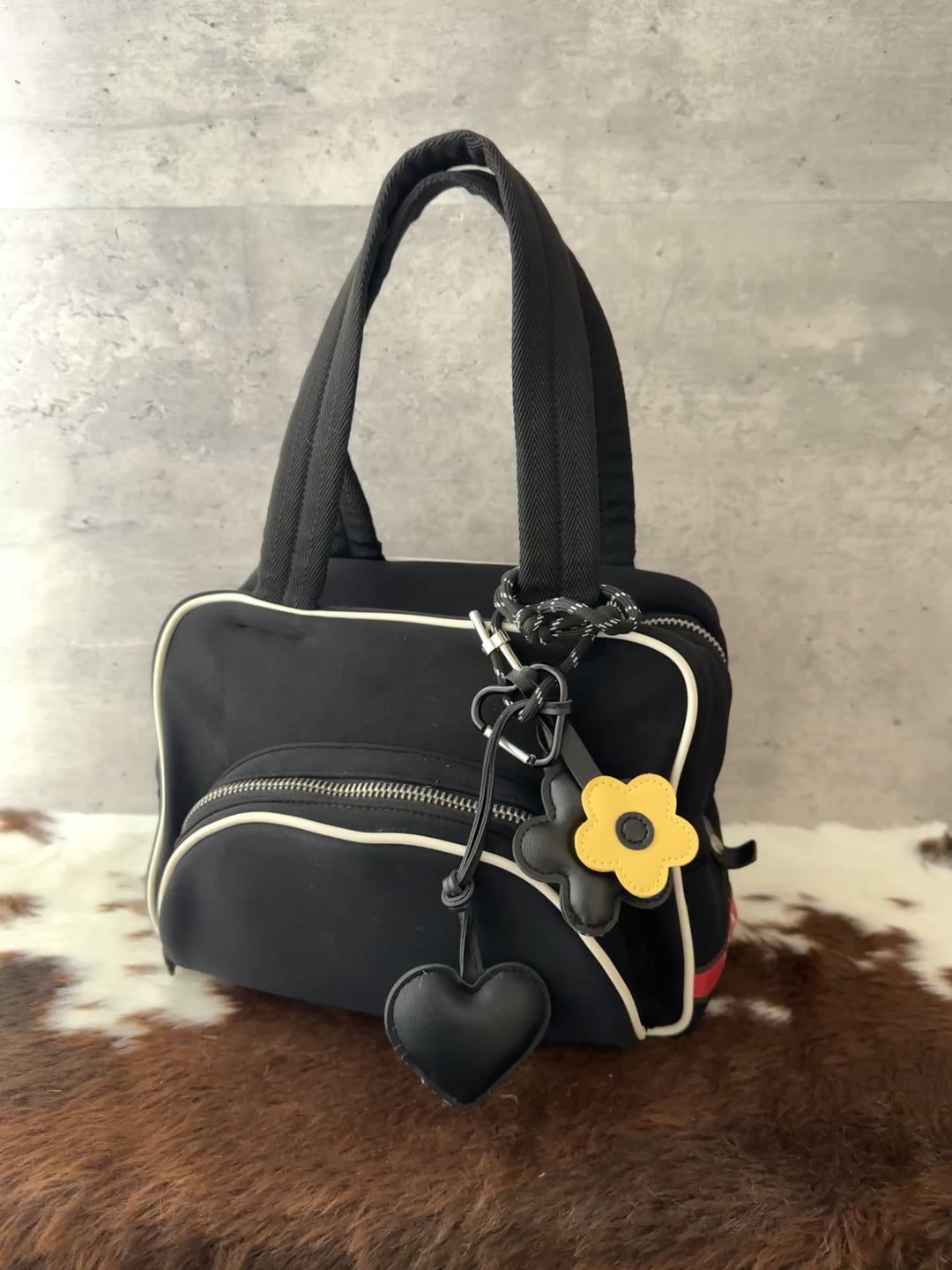 Prada Limited Edition Neoprene Boston Bag 🖤❤️｜Lightweight Structure × Sporty Contrast Trim × Fits iPad✨