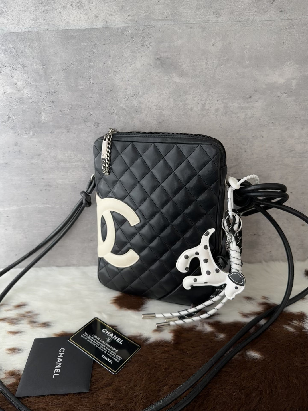 CHANEL Cambon Quilted Crossbody Bag 🖤🤍｜Full Set × Adjustable Strap × Classic Black &amp; White