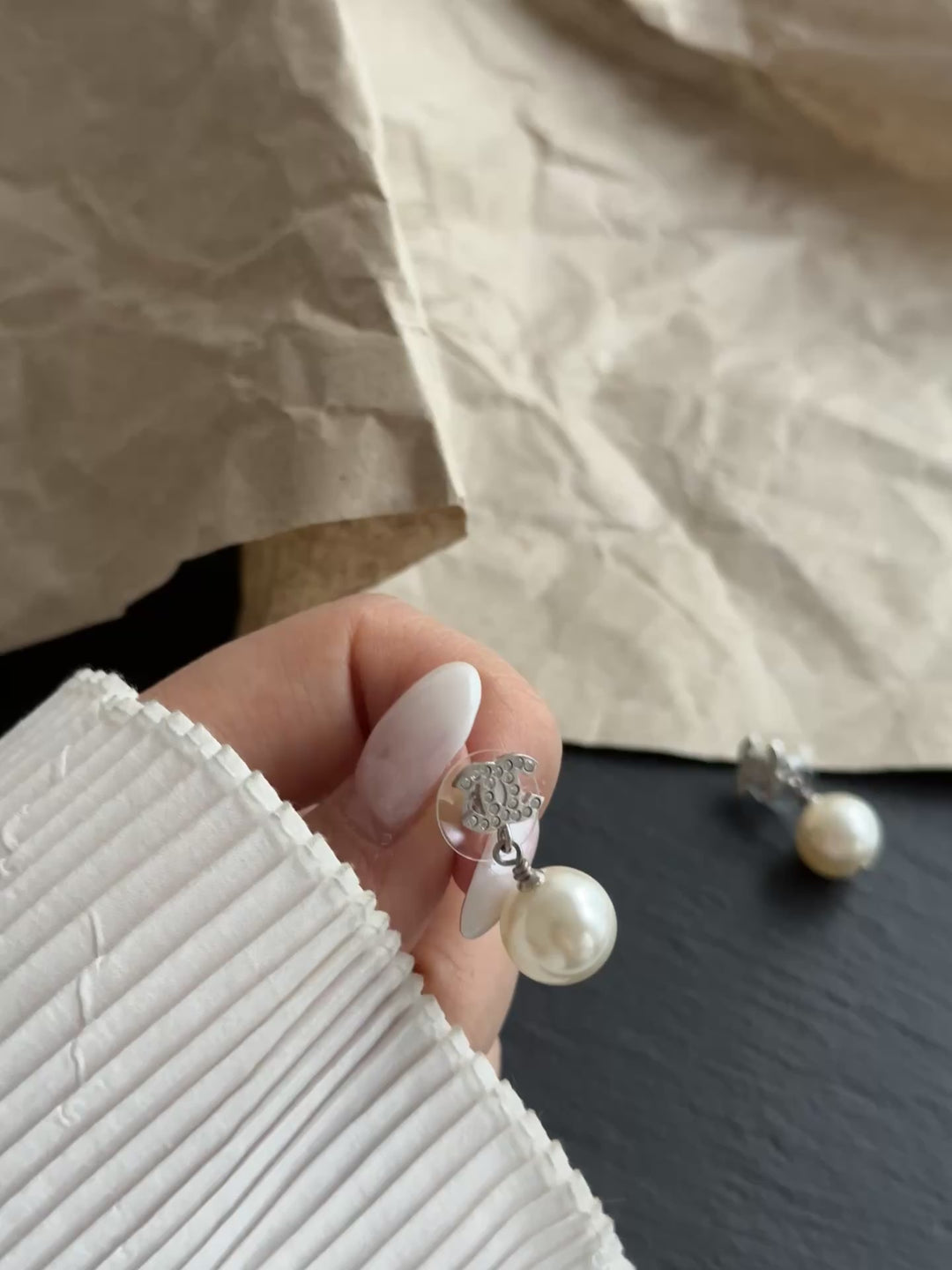 CHANEL CC Crystal &amp; Pearl Stud Earrings ✨｜Elegant Full-Set Collectible
