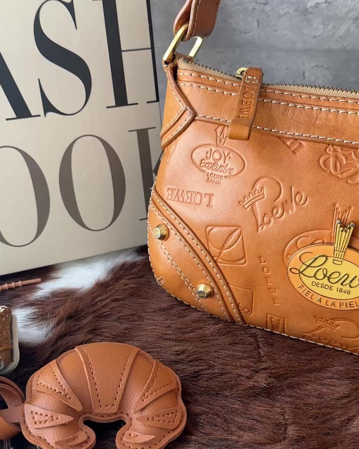Loewe 160th Anniversary Embossed Leather Shoulder Bag 🤎｜Archival Logo Embossing × Gold-Tone Medallion × Rare Collectible Design