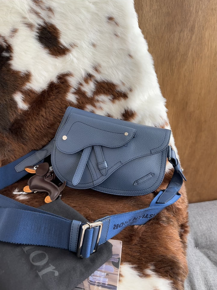 Dior Saddle Leather Camera Bag 💙✨｜Iconic Saddle Silhouette・Full Set Included・Modern Minimal D