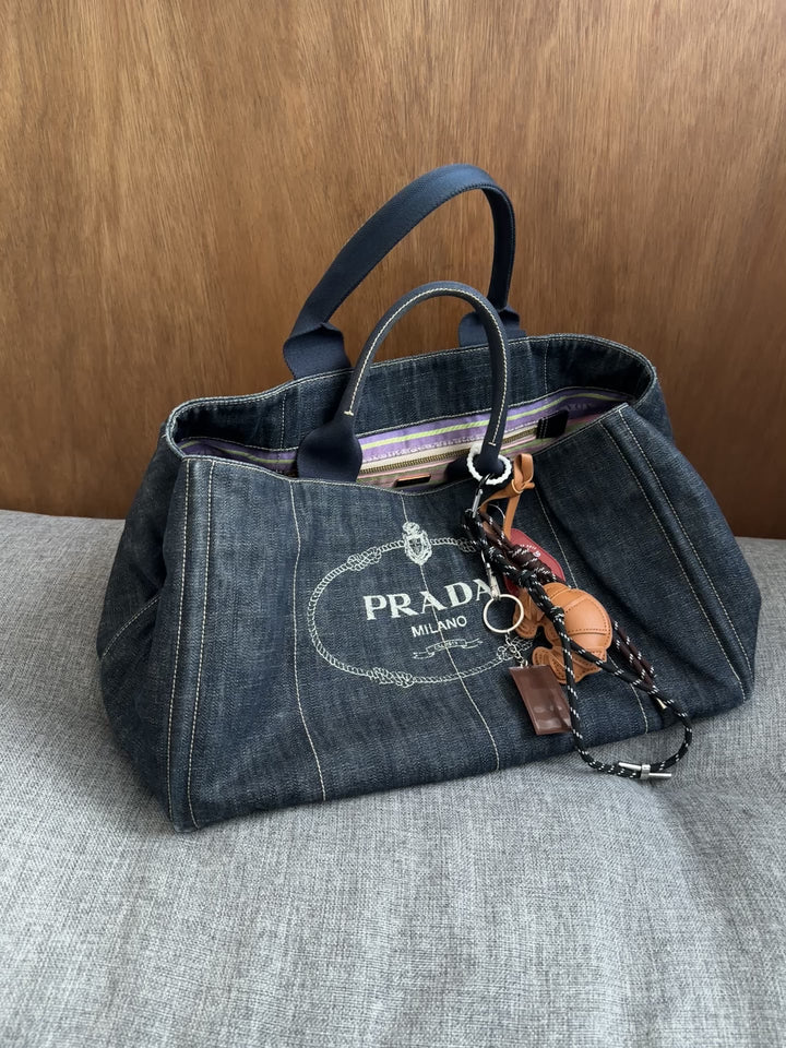 Prada Canapa Denim Tote 💙✨｜Denim Canvas × Embroidered Logo × Striped Interior