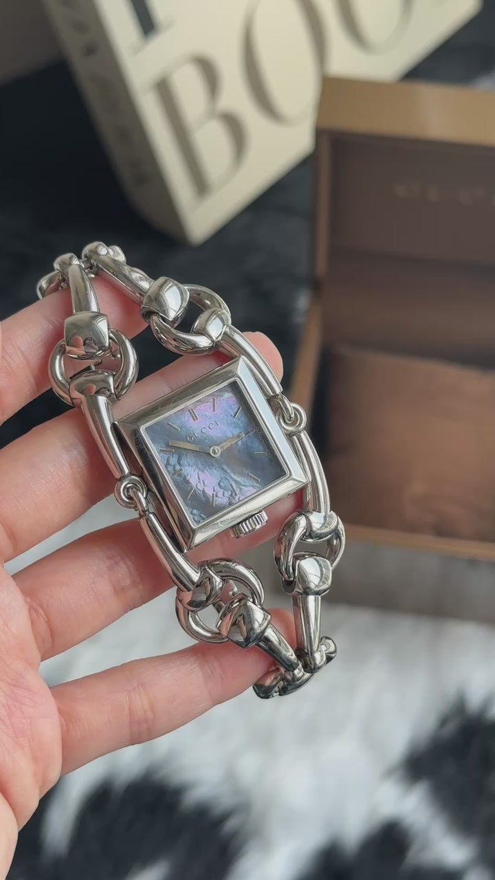 Gucci Horsebit Bracelet Watch ✨｜Purple-Blue Mother-of-Pearl Dial × Sculptural Horsebit Links × Vintage Statement Design