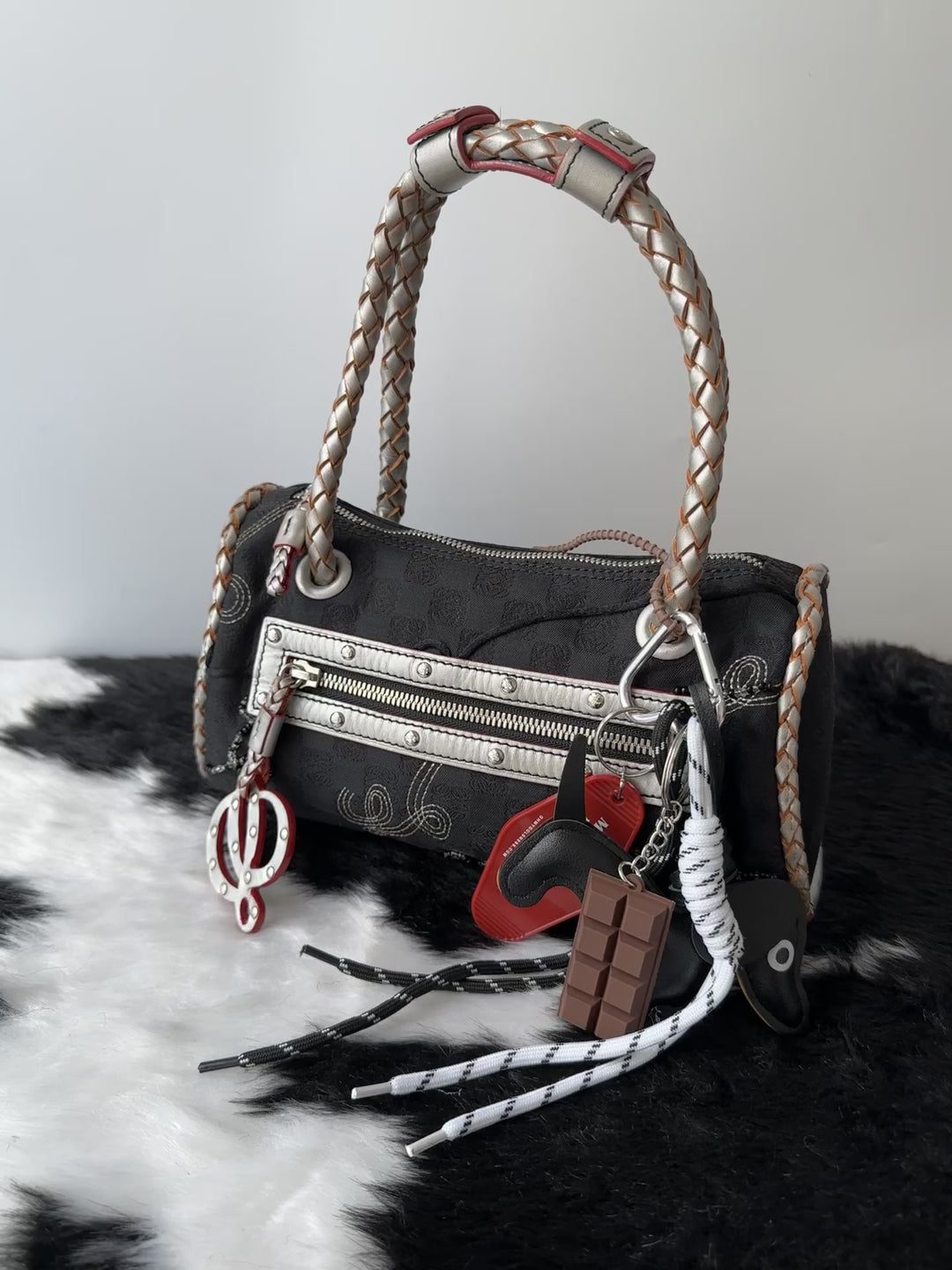 Loewe Small Boston Bag 🖤😍｜Rare Design・Braided Handle Detail・Lightweight & Spacious