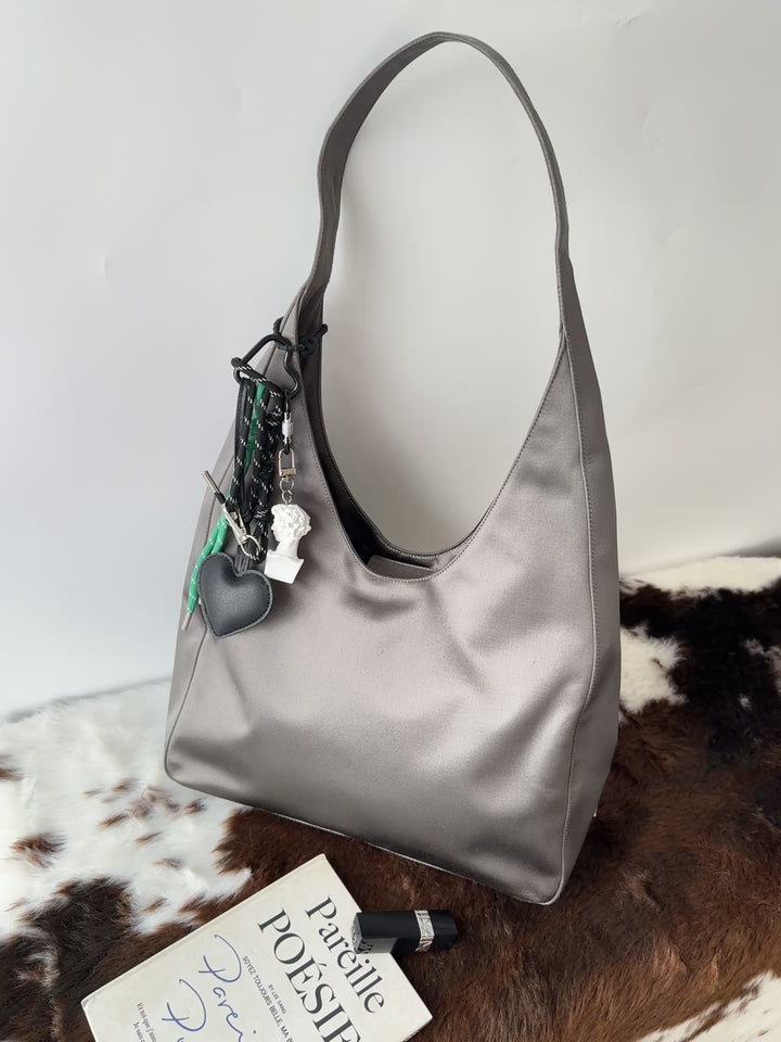 Prada Satin Hobo Bag 🩶｜Sculpted Hobo Silhouette・Lustrous Satin Finish・Chic Minimalist