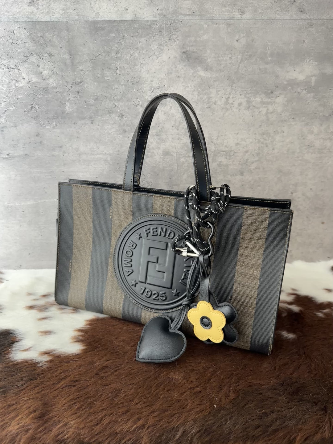 Fendi Pequin Stripe Mini Tote Bag 🖤🤎｜Vintage Pequin Motif × FENDI Roma 1925 Logo × Add-On Strap Styling✨