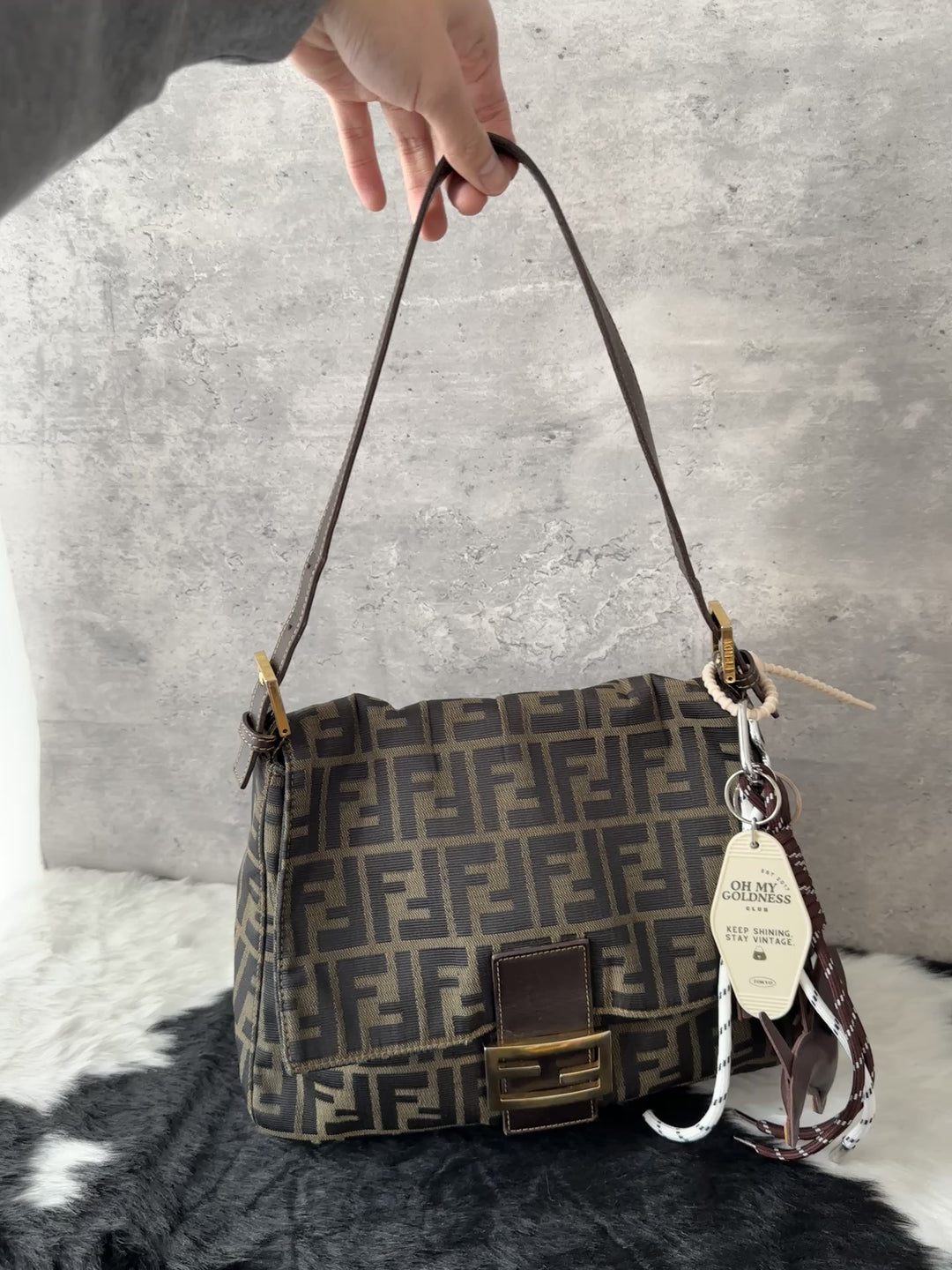Fendi Mama Baguette 🤎✨｜Gold Hardware, Iconic Monogram, Rare Find