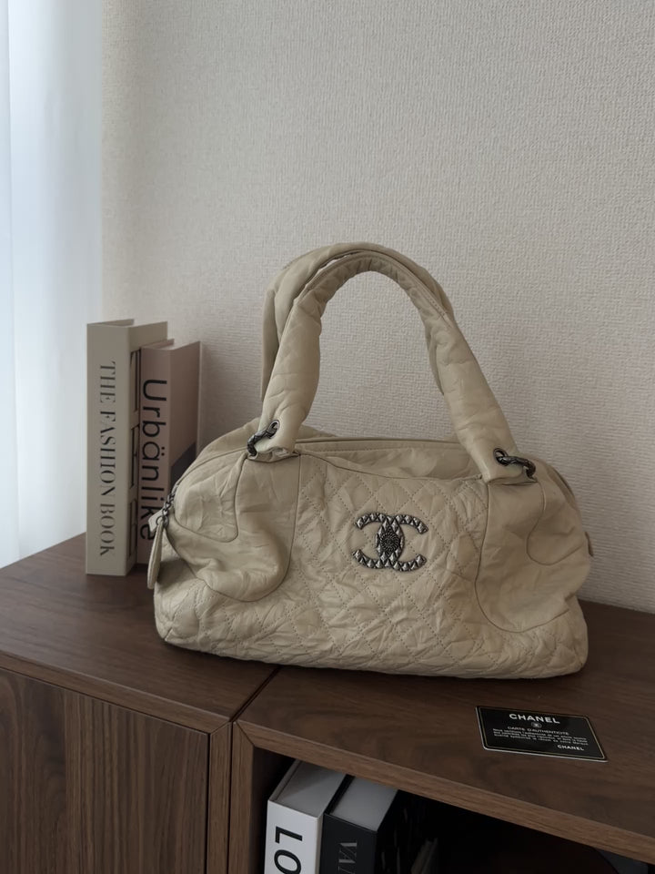 CHANEL Latte Quilted Puffy Bag – Vintage CC Charm 🤎✨